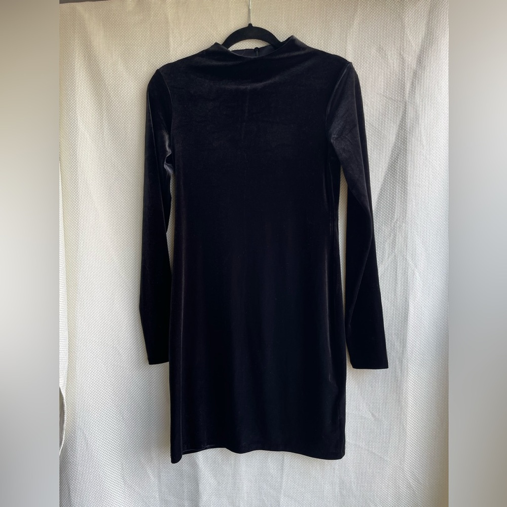 H&M Long Sleeve Black Velvety Bodycon Dress Size M